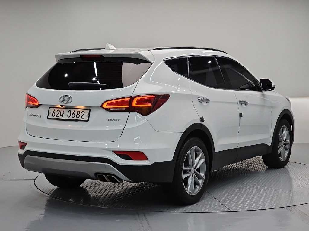 HYUNDAI Santa Fe - Vista 4