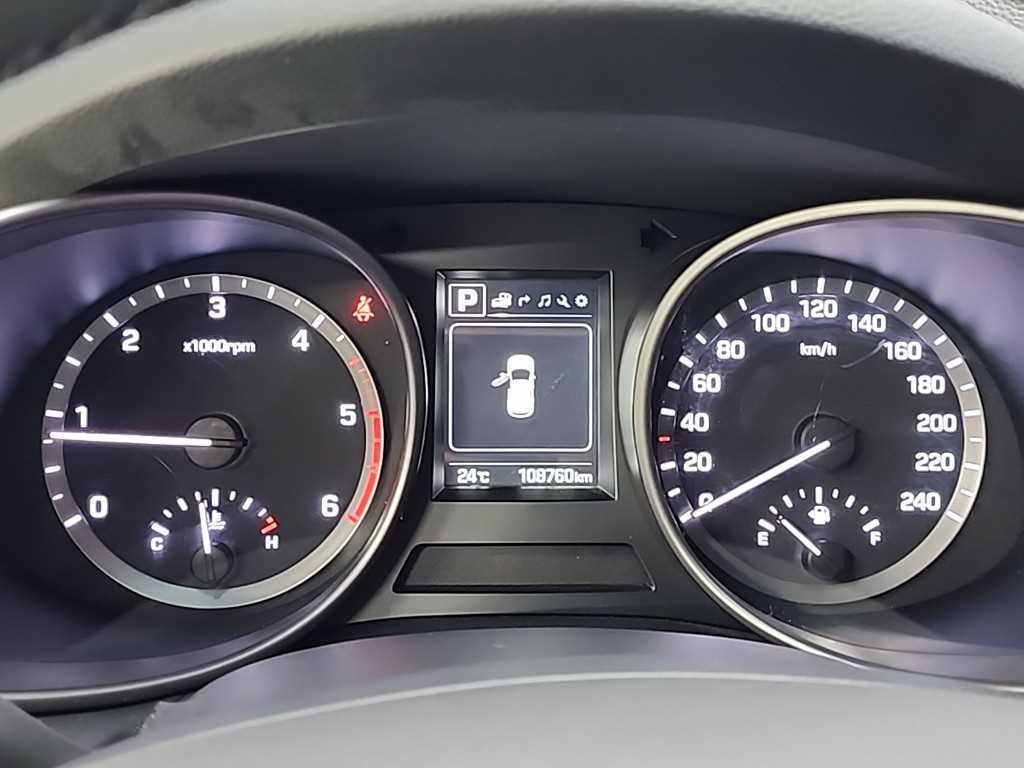 HYUNDAI Santa Fe - Vista 6