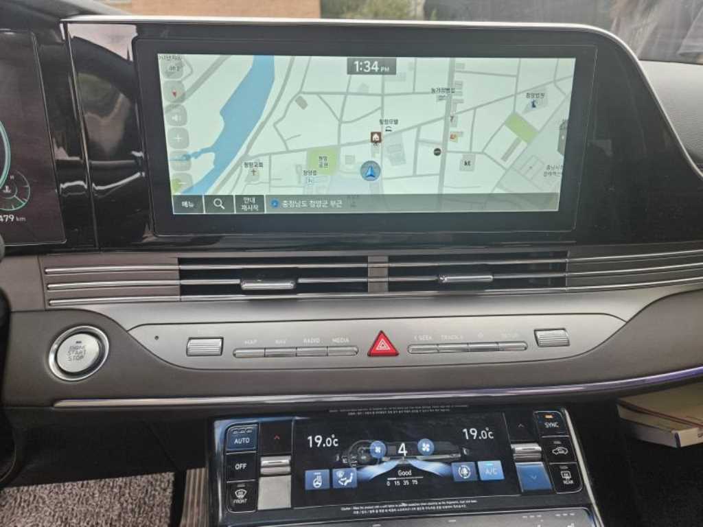 HYUNDAI Grandeur - Vista 9