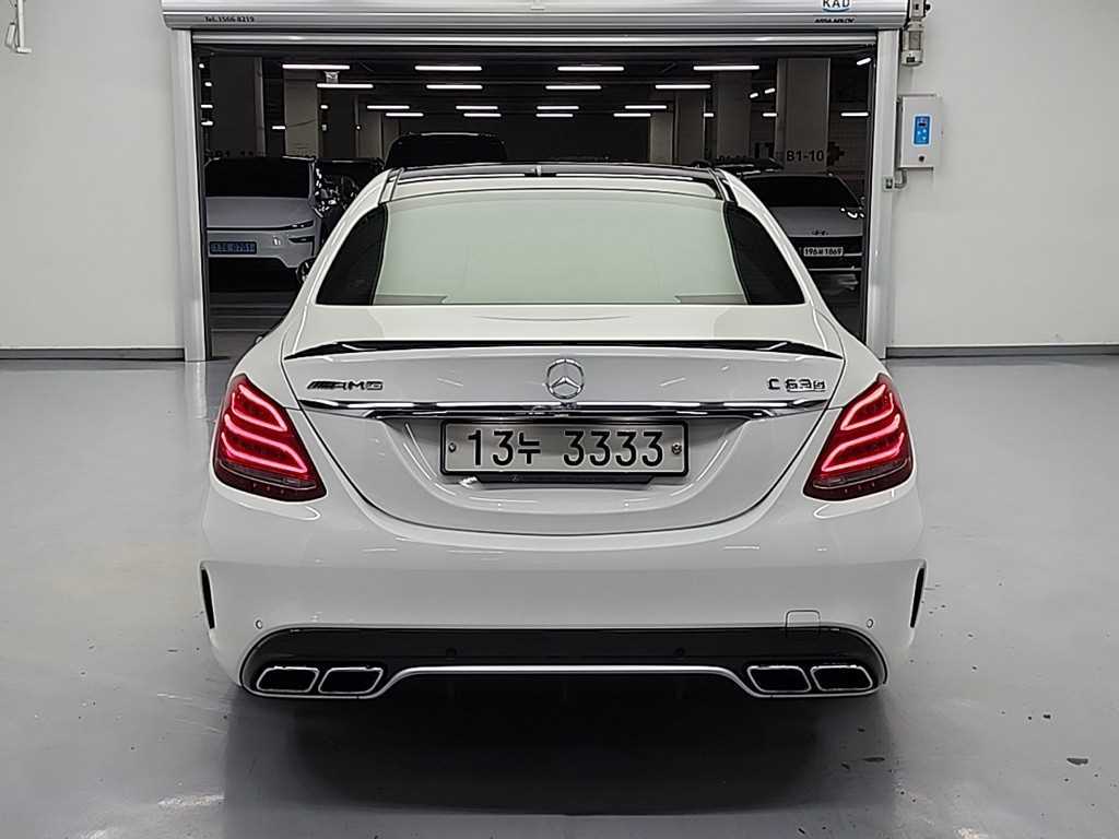 Mercedes Benz C Class - Vista 3