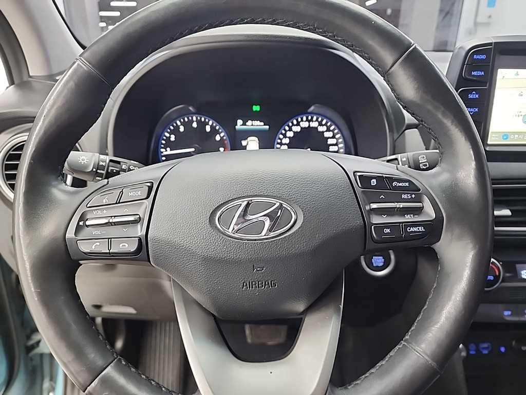 HYUNDAI Kona - Vista 9