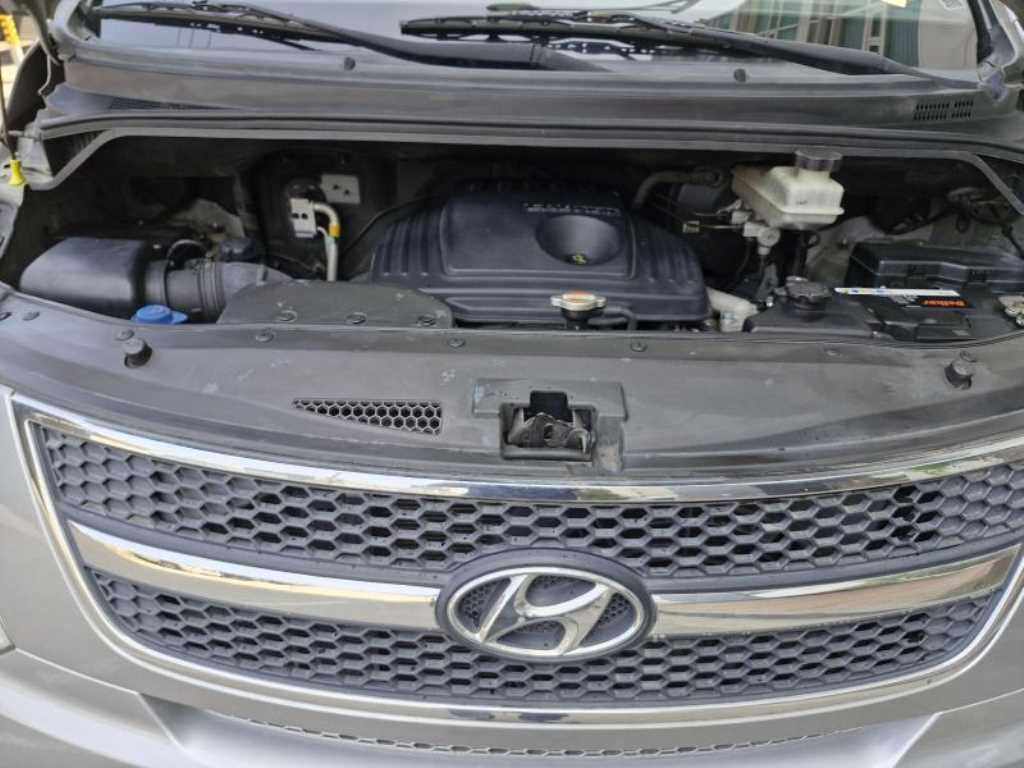 HYUNDAI Starex 2011 - Importación desde Corea - HF Imports Iquique - Foto 15