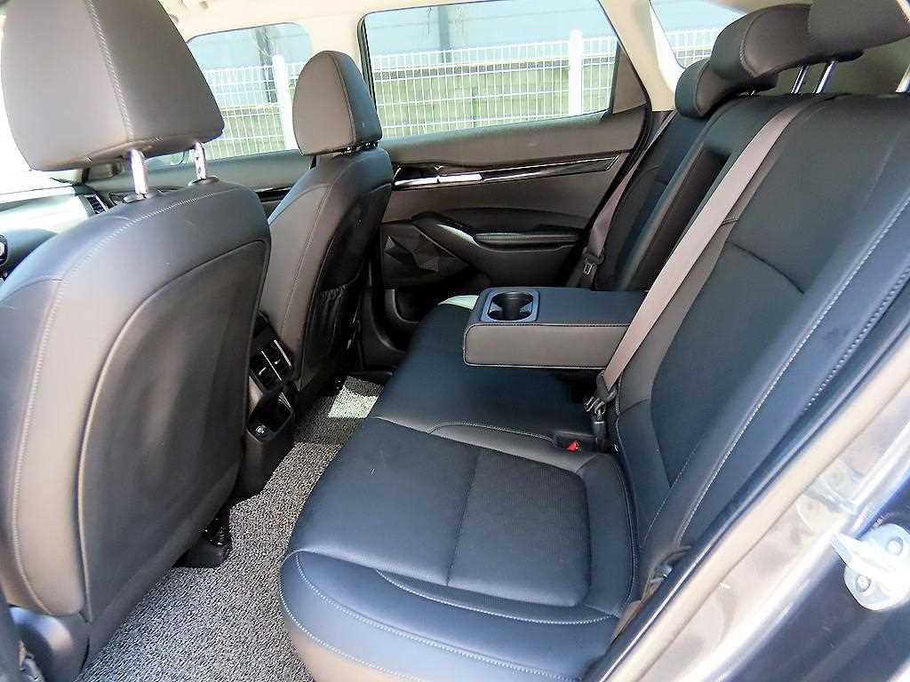 KIA Seltos - Vista 6