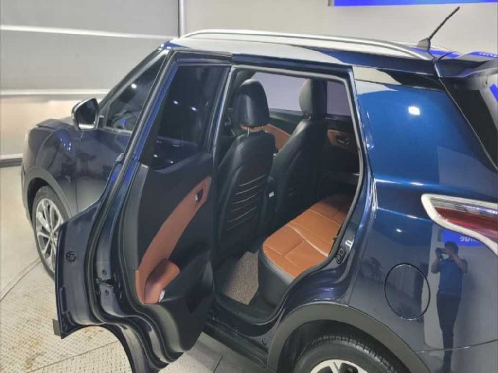 Ssangyong Tivoli - Vista 6