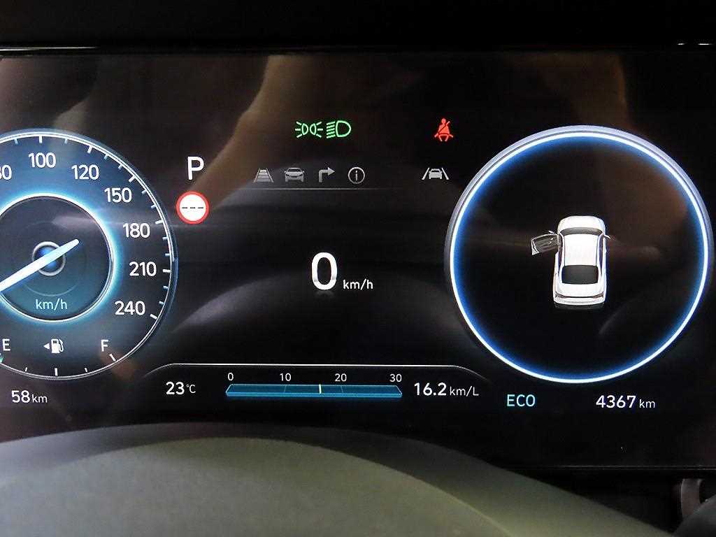 HYUNDAI Avante - Vista 9