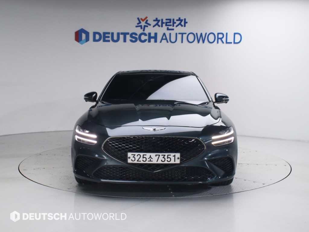 Genesis G70 - Vista 3