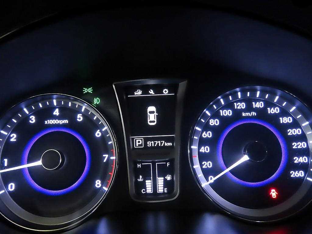HYUNDAI Grandeur - Vista 11