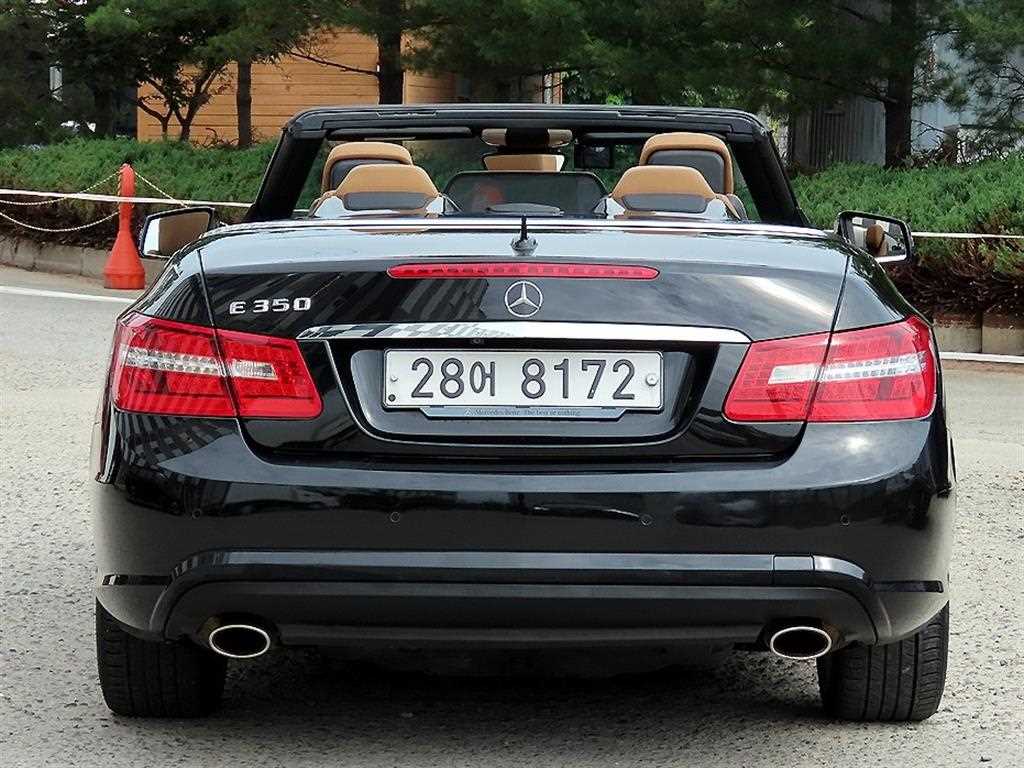 Mercedes Benz E class - Vista 4