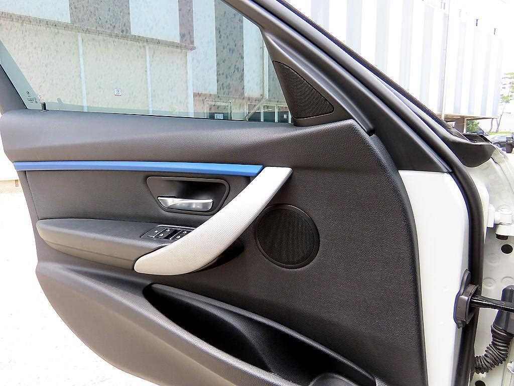 BMW 3 series - Vista 12