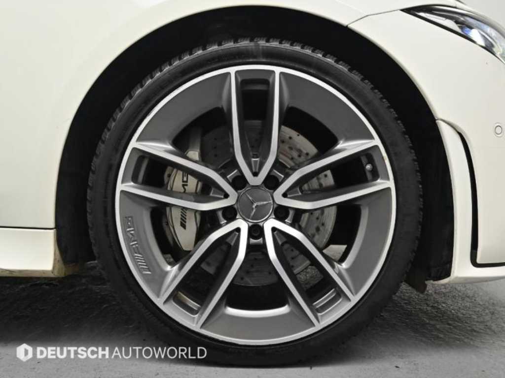Mercedes Benz CLS Class - Vista 5