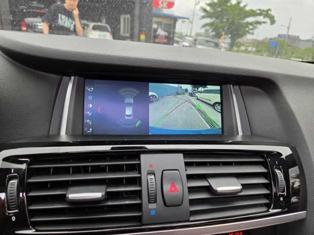 BMW X4 - Vista 10