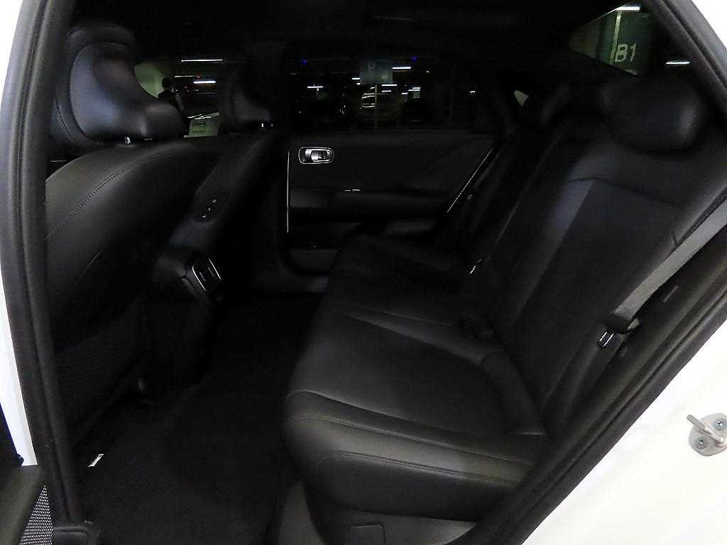 HYUNDAI Ioniq 6 - Vista 7