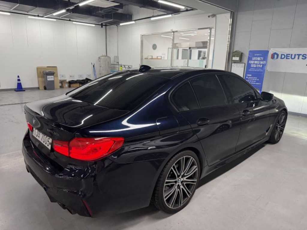 BMW 5 Series - Vista 4