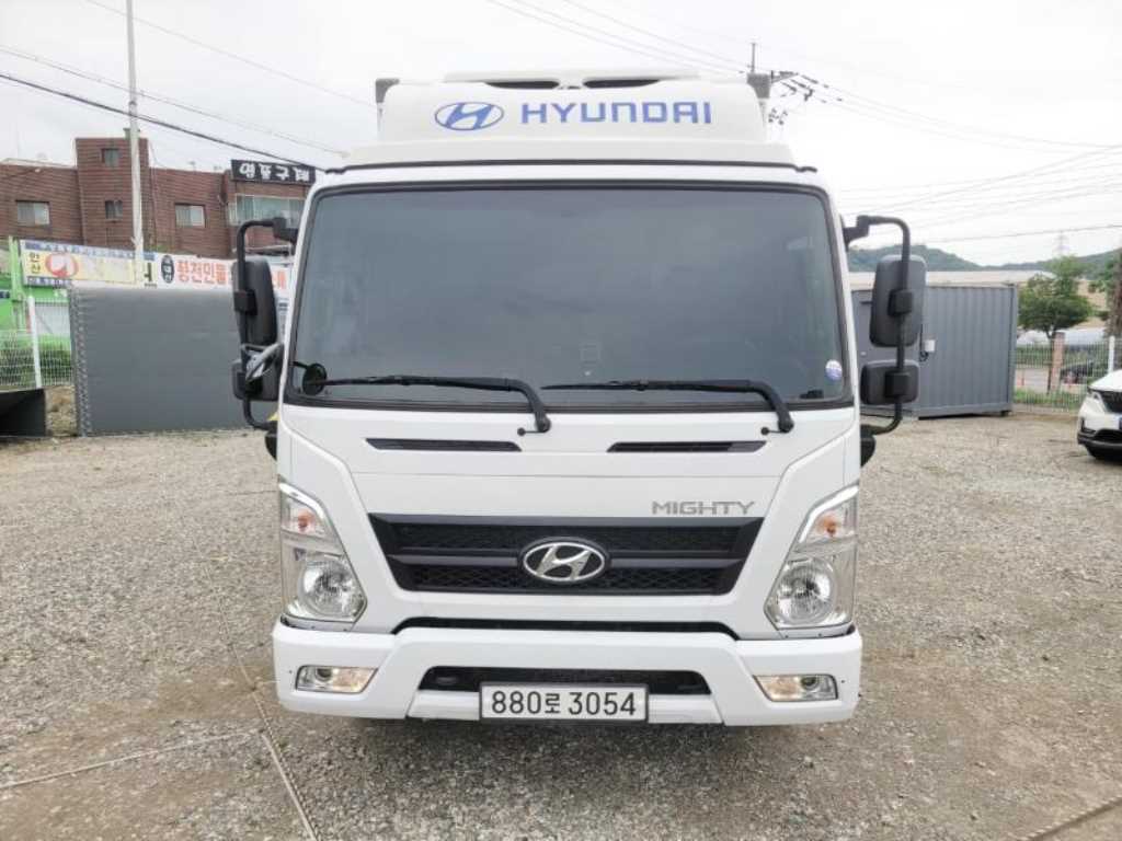 medium and large cargo truck - Vista 5