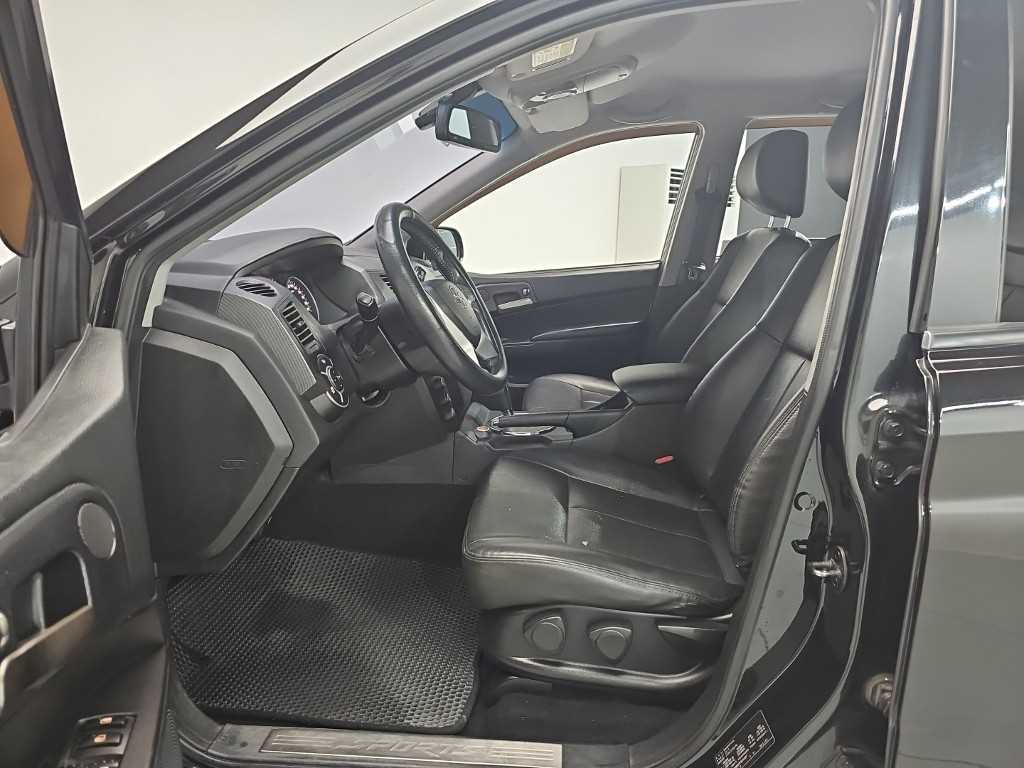 Ssangyong Korando - Vista 11