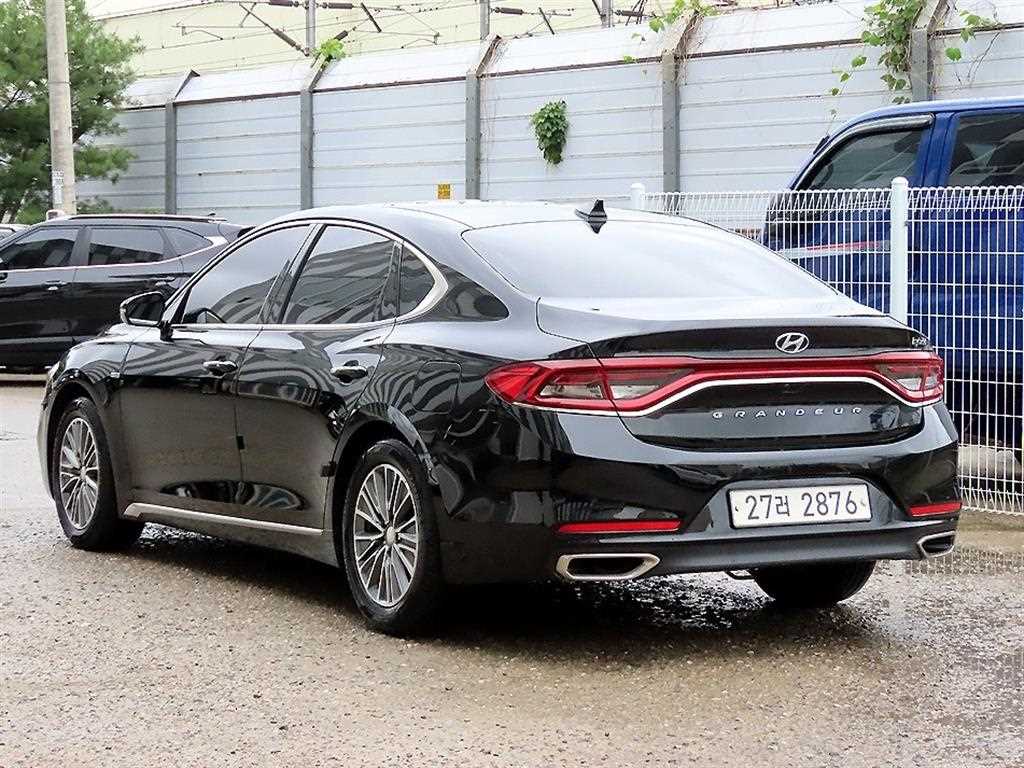 HYUNDAI Grandeur - Vista 3