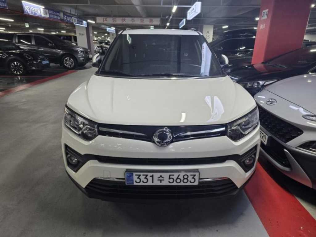 Ssangyong Tivoli 2021 Blanco - Importación desde Corea - HF Imports Iquique - Foto 1