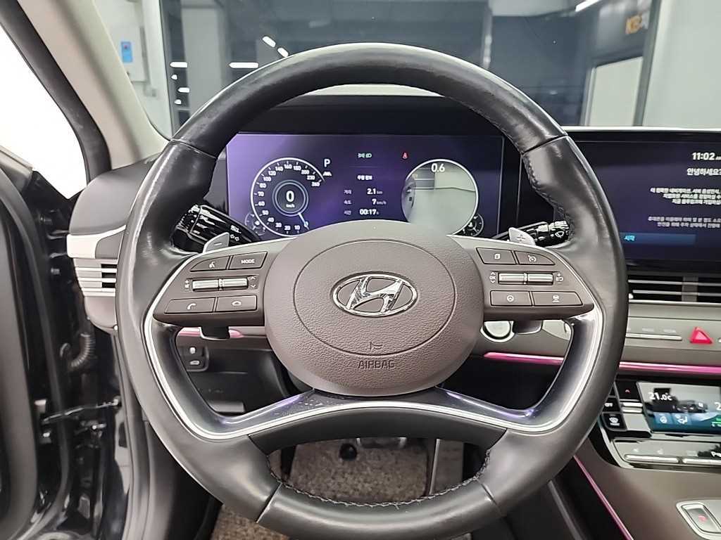HYUNDAI Grandeur - Vista 9