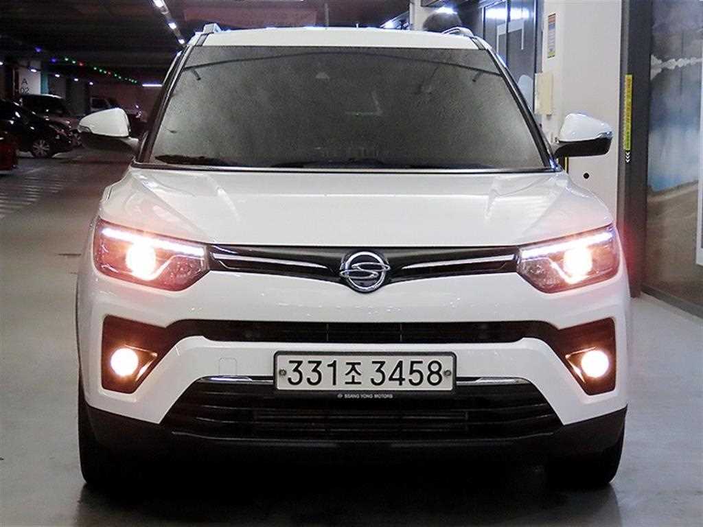 Ssangyong Tivoli - Vista 2