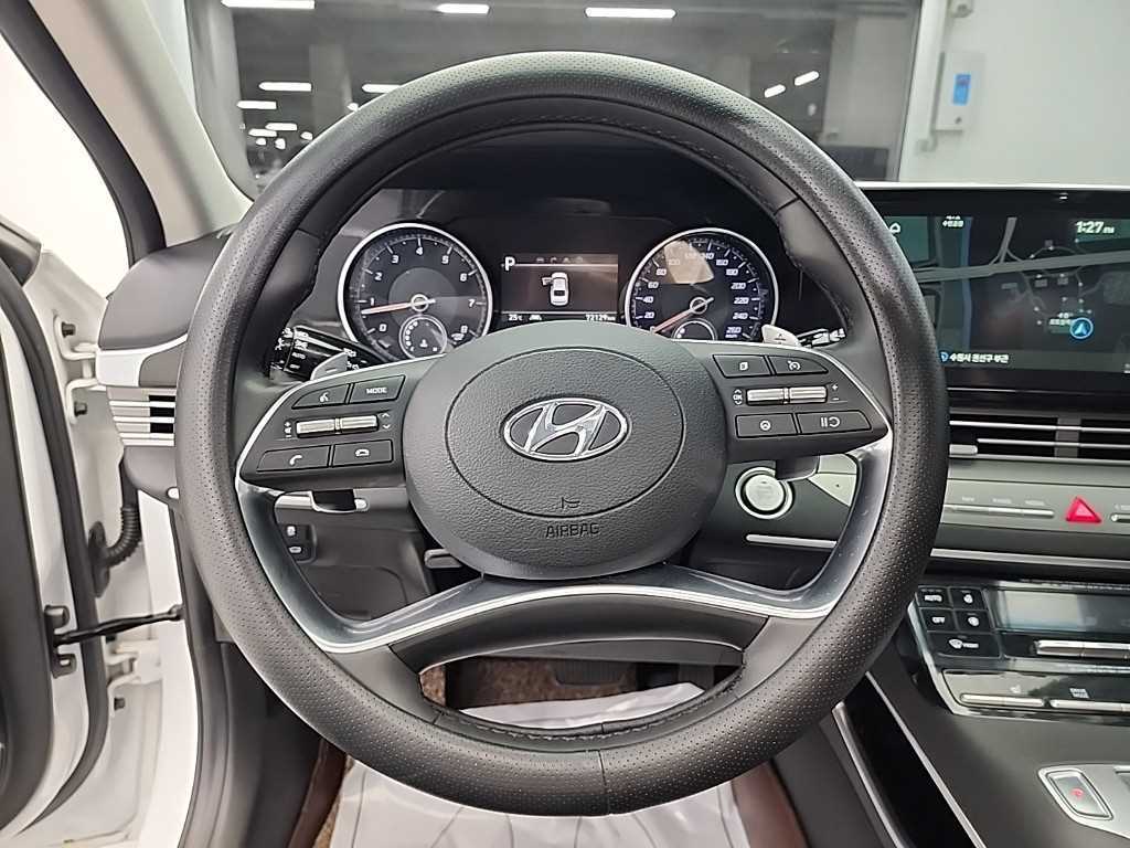 HYUNDAI Grandeur - Vista 9