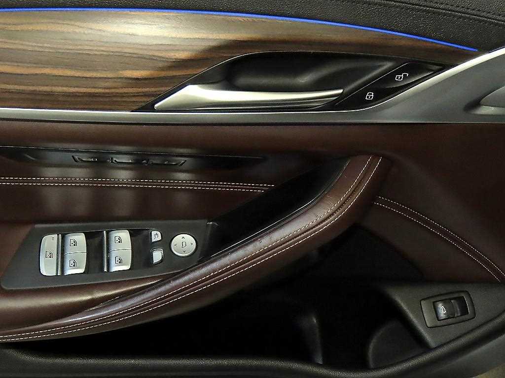 BMW 5 Series 2019 Blanco - Importación desde Corea - HF Imports Iquique - Foto 14