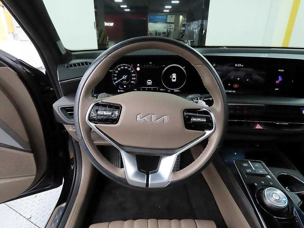 KIA K8 - Vista 9