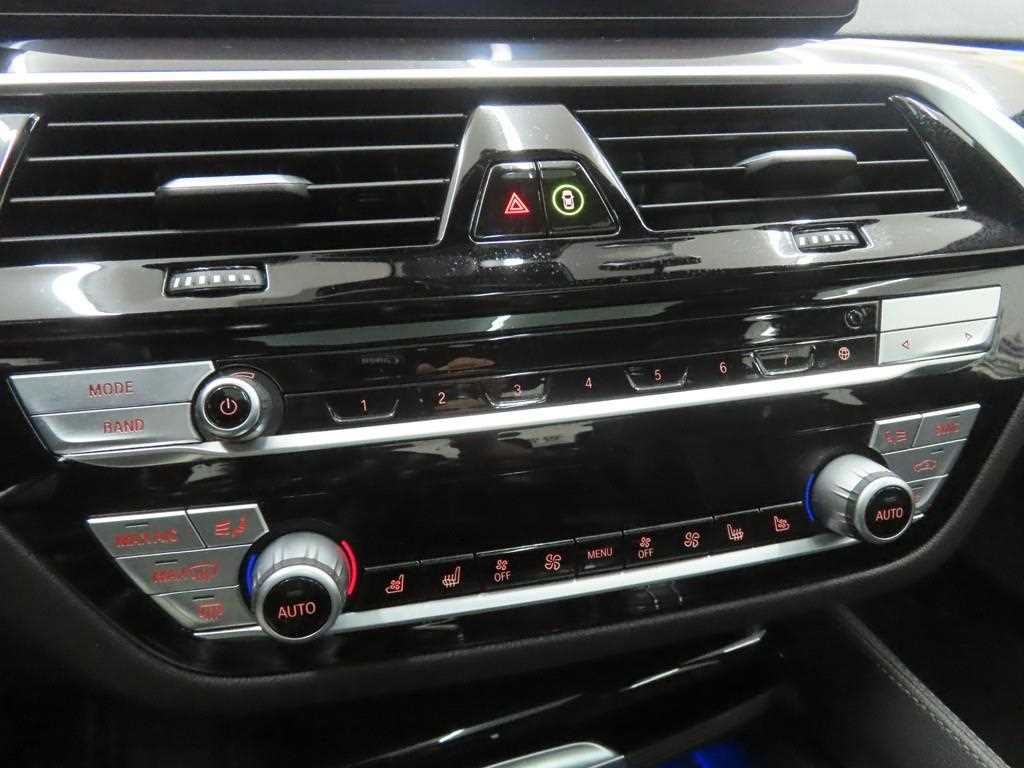 BMW 5 Series - Vista 11