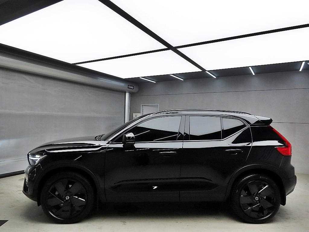 Volvo XC40 - Vista 4