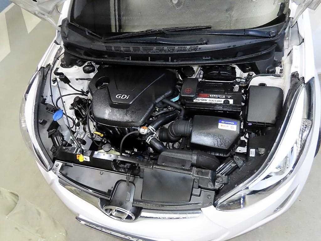 HYUNDAI Avante 2015 Blanco - Importación desde Corea - HF Imports Iquique - Foto 19