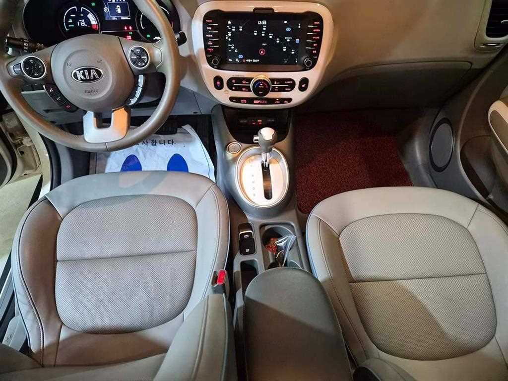 KIA Soul - Vista 10