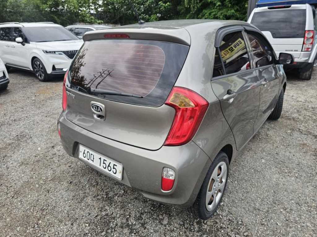 KIA Morning - Vista 4