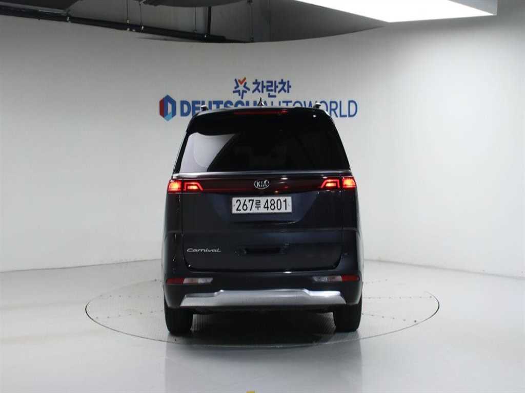 KIA Carnival - Vista 4
