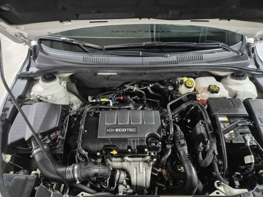 Chevrolet Cruise 2016 Blanco - Importación desde Corea - HF Imports Iquique - Foto 19