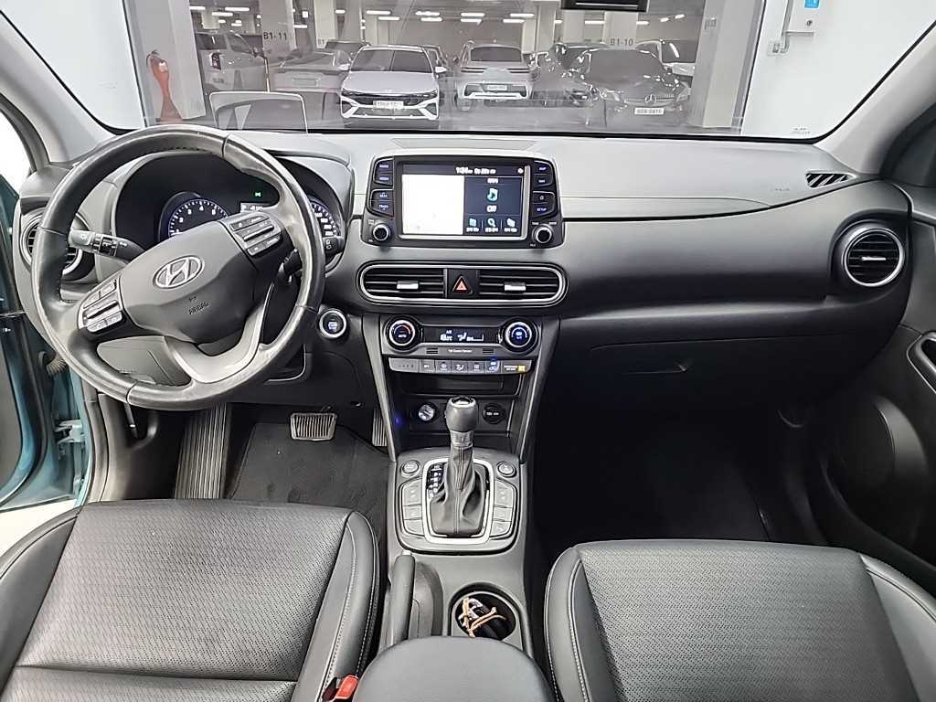 HYUNDAI Kona - Vista 7