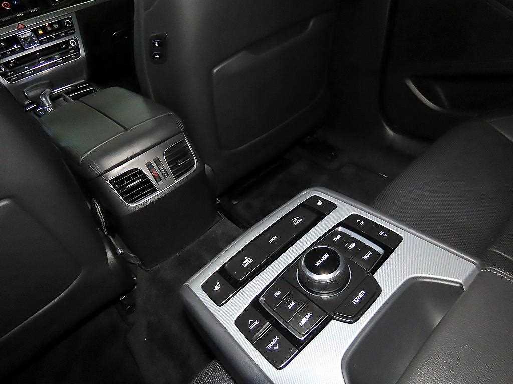 Genesis G80 2017 Blanco - Importación desde Corea - HF Imports Iquique - Foto 18