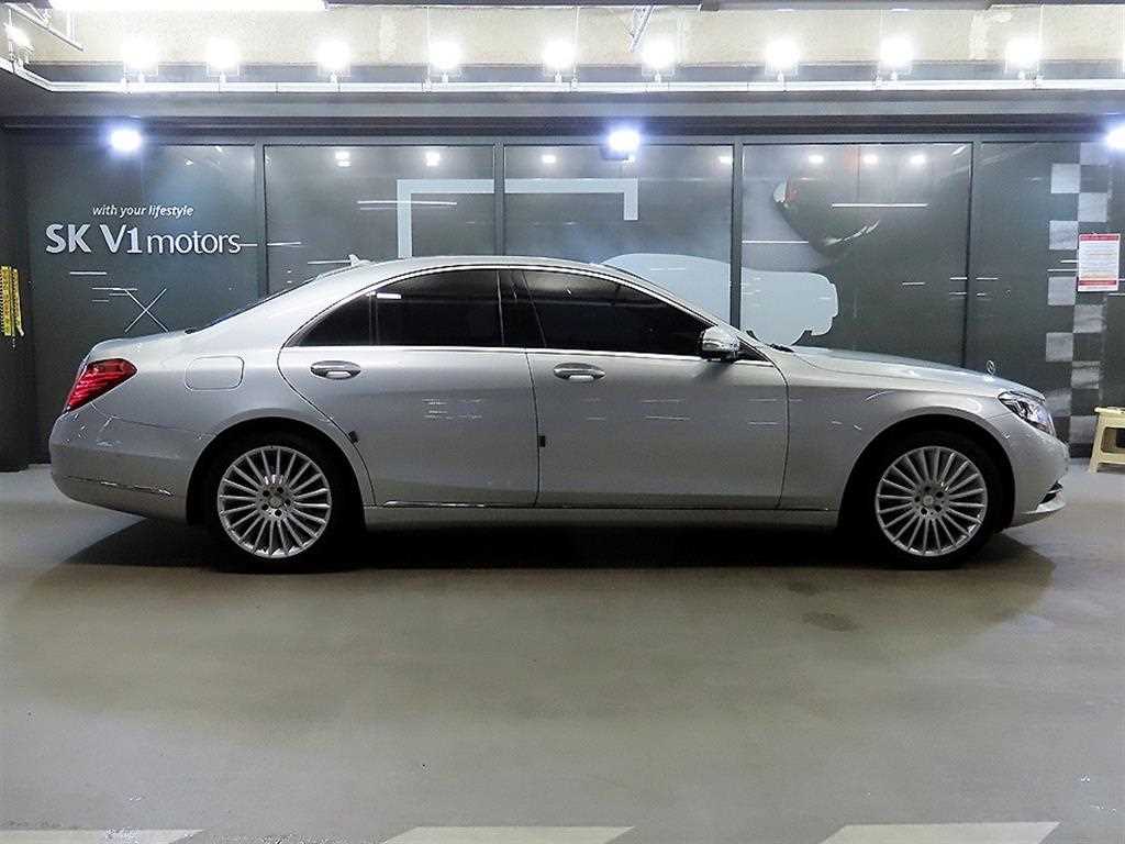 Mercedes Benz S Class - Vista 3
