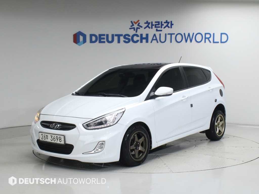 HYUNDAI Accent 2014 Blanco - Importación desde Corea - HF Imports Iquique - Foto 1