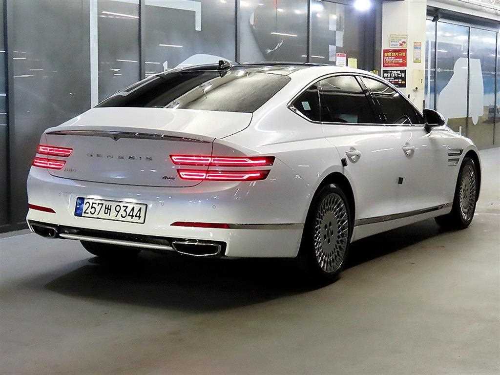Genesis G80 - Vista 4