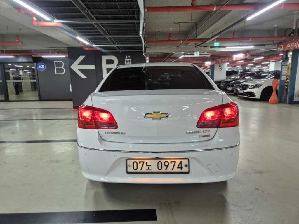 Chevrolet Cruise - Vista 4