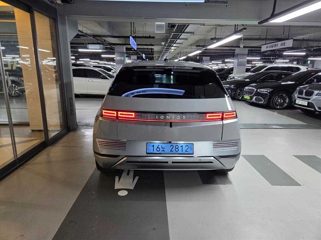HYUNDAI Ioniq 5 - Vista 3