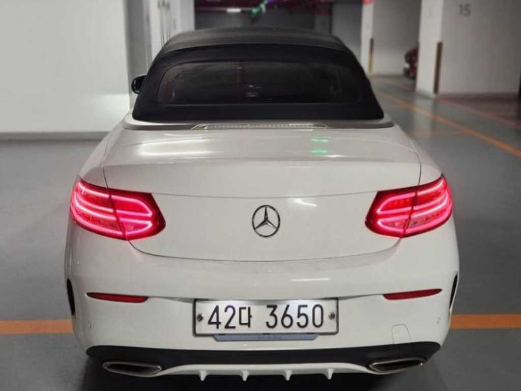 Mercedes Benz C Class - Vista 3