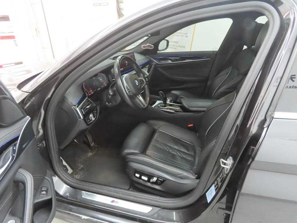 BMW 5 Series - Vista 5