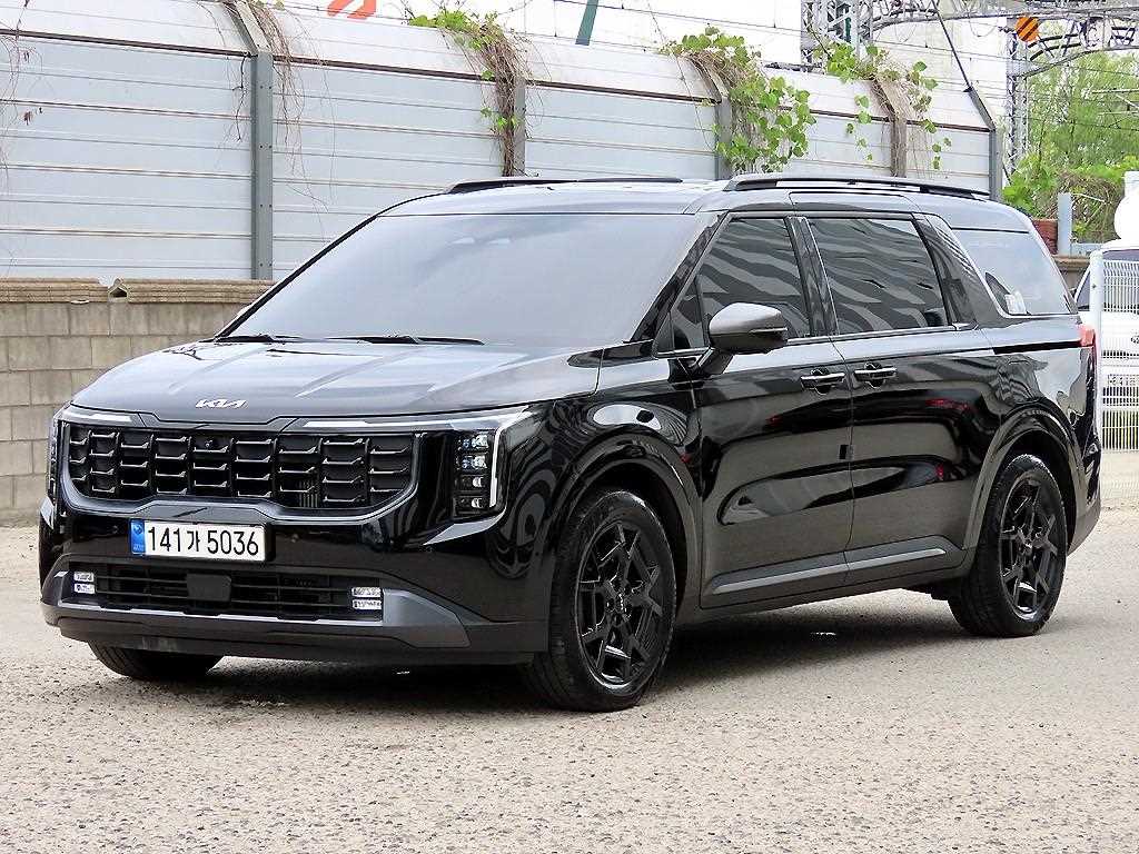 KIA Carnival - Vista 2