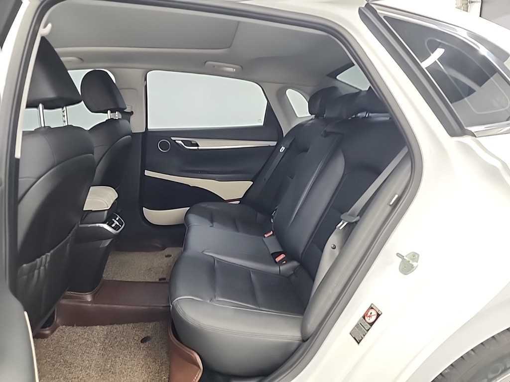 HYUNDAI Grandeur - Vista 12