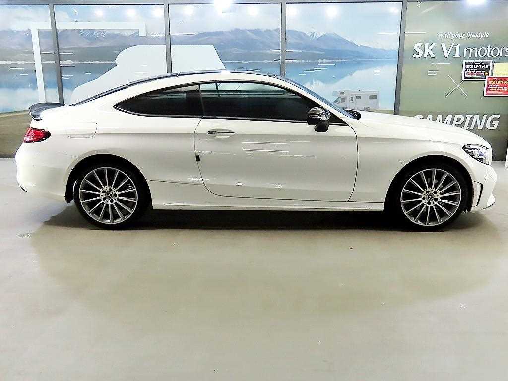 Mercedes Benz C Class - Vista 3