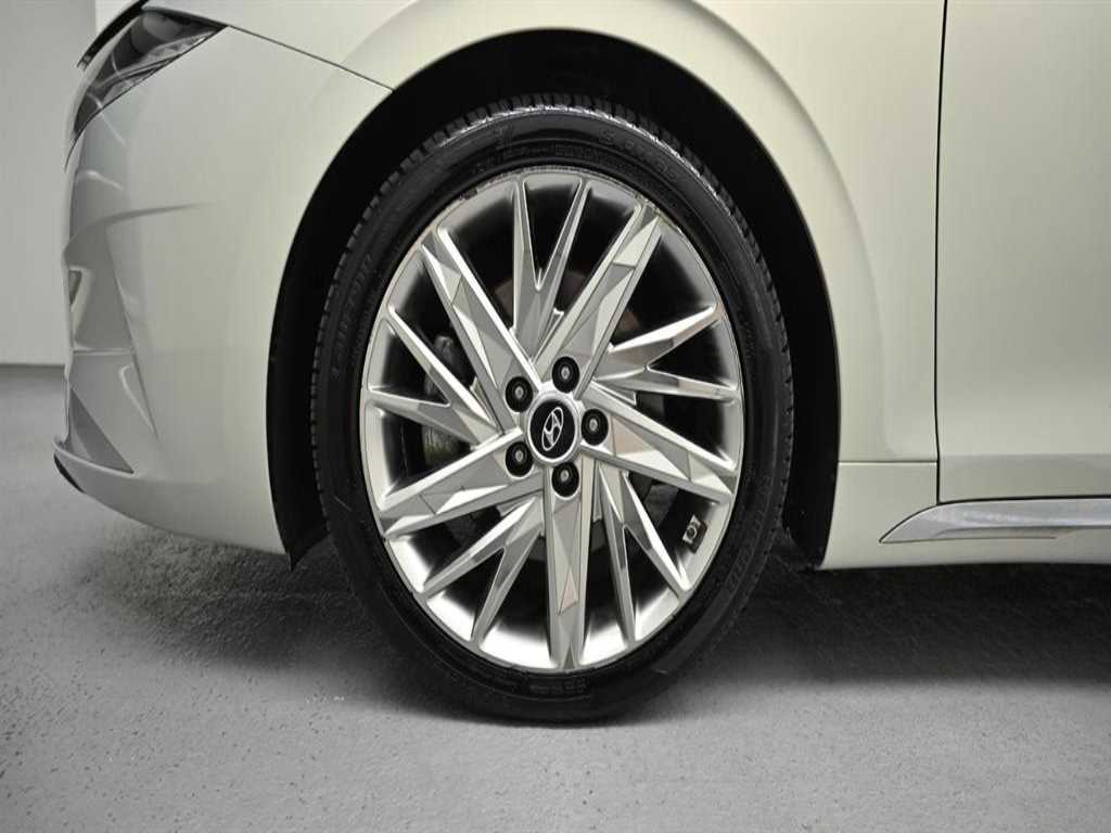 HYUNDAI Grandeur - Vista 5