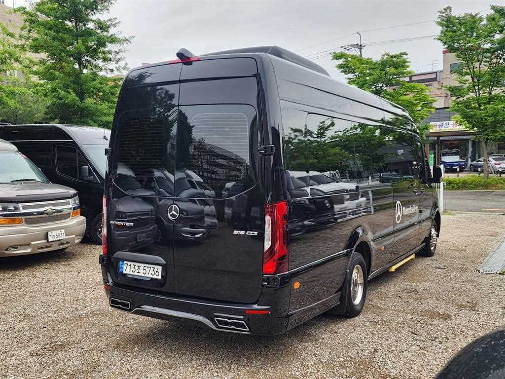 Mercedes Benz Sprinter - Vista 4