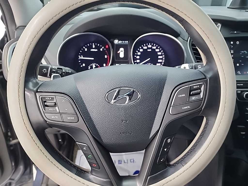 HYUNDAI Santa Fe - Vista 9