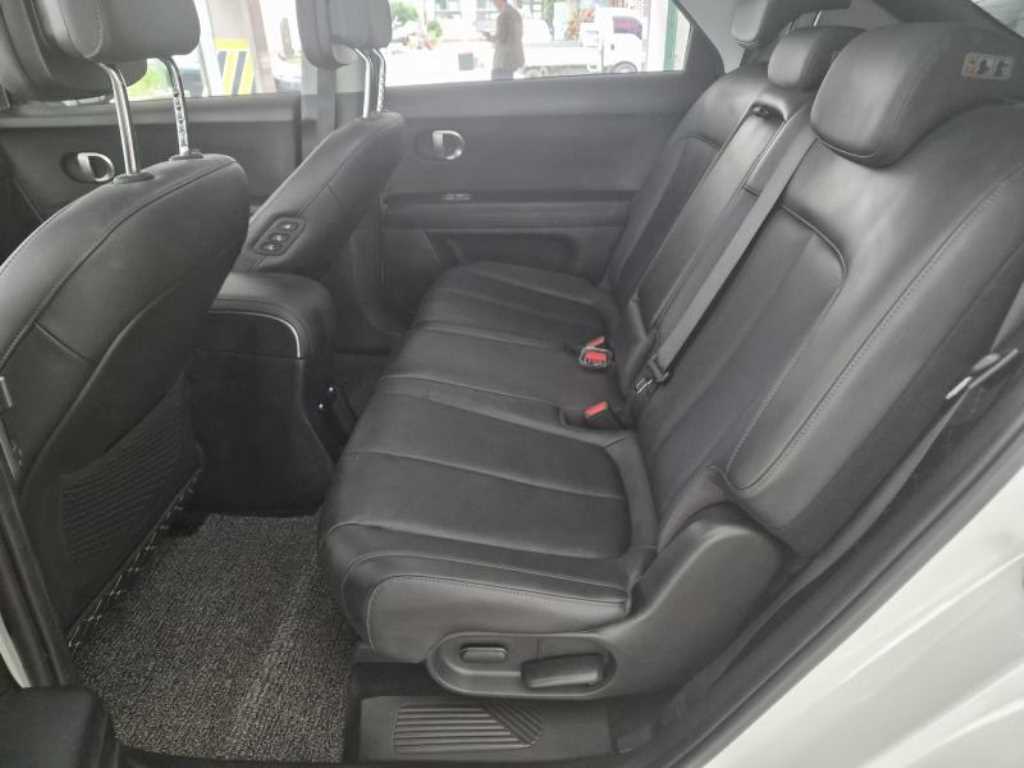 HYUNDAI Ioniq 5 - Vista 8