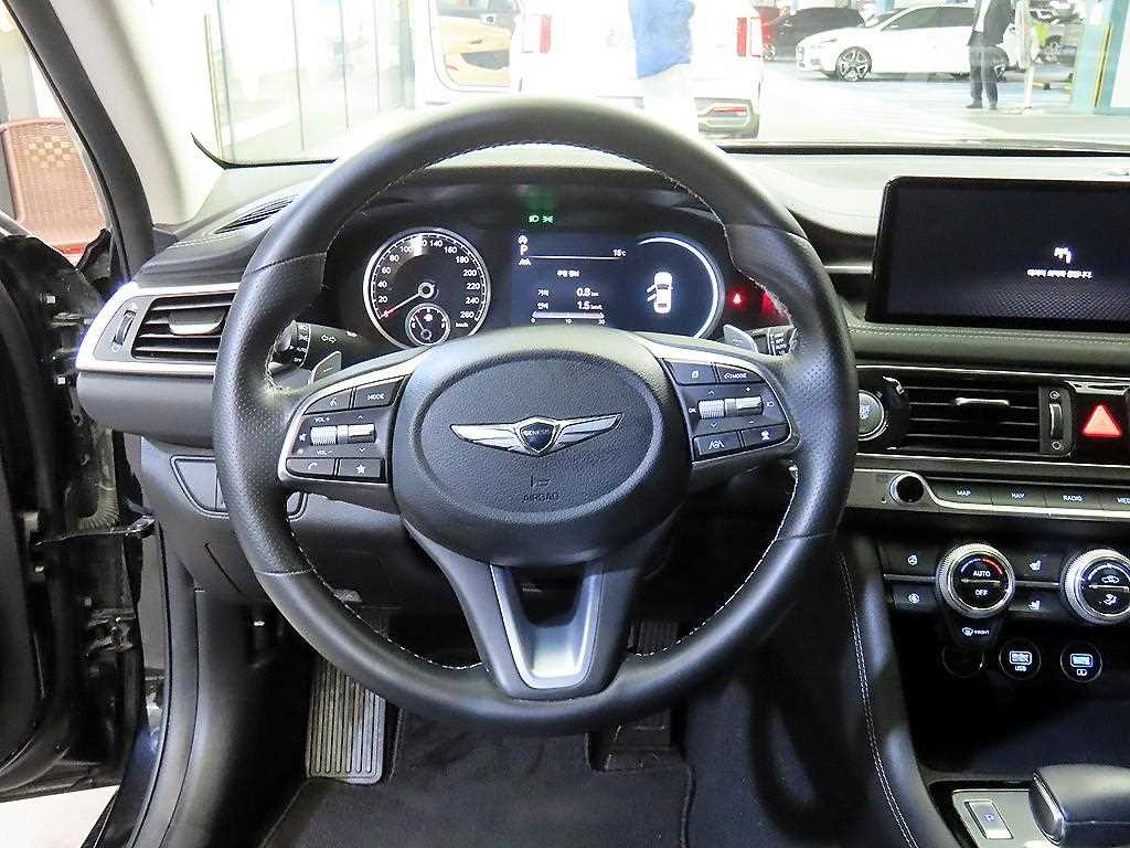 Genesis G70 - Vista 7